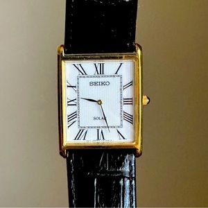 Seiko SUP880 Solar Watch